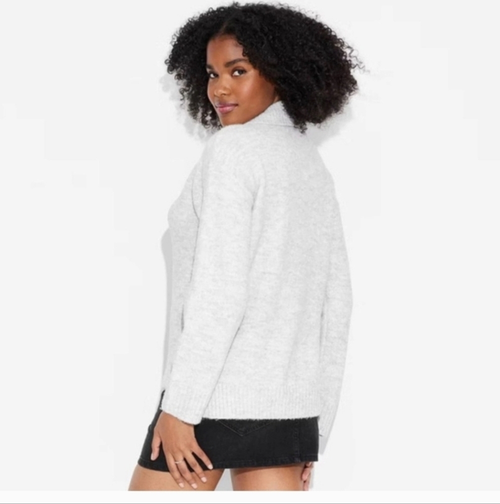 Wild Fable Women's Light Gray Collared V-Neck Long Sleeves Sweater Sz M New - Picture 2 of 15